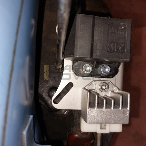 Staffa supporto VMC per bobina / centralina e regolatore di tensione o pompa benzina DELL'ORTO / MIKUNI Vespa Largeframe