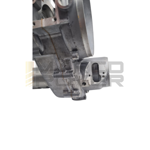 Kit Motore PINASCO con Carter , Con Albero Motore corsa 60 , con Pacco Lamellare , con Basetta , 4 Prigionieri , per  Piaggio Vespa Faro Basso 