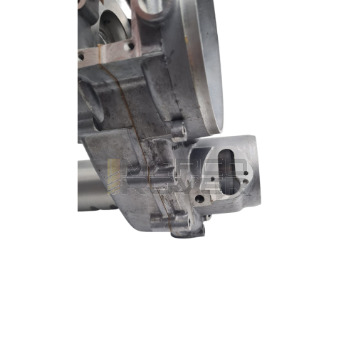 Kit Motore PINASCO con Carter , Con Albero Motore corsa 60 , con Pacco Lamellare , con Basetta , 4 Prigionieri , per  Piaggio Vespa Faro Basso 